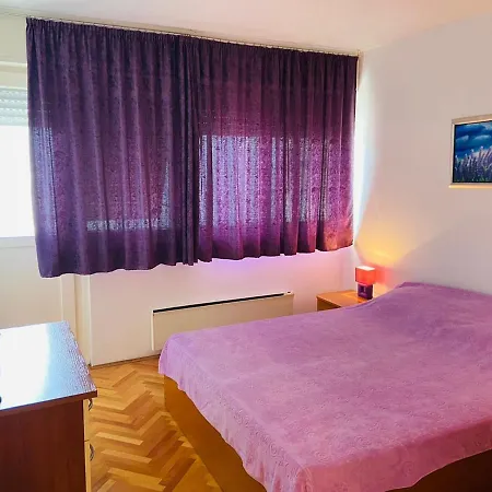 Apartment Oskar Apartman *